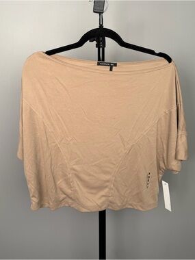 Koral Beige Off-Shoulder Boxy Short Sleeve Top
Deflect Marlow Crop Top Coriander